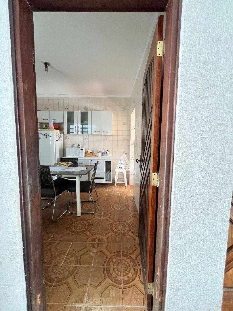 Casa à venda com 3 quartos, 150m² - Foto 18