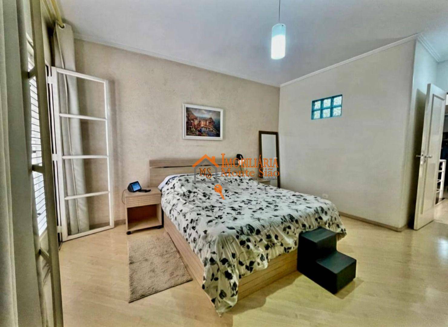 Sobrado à venda com 4 quartos, 512m² - Foto 57