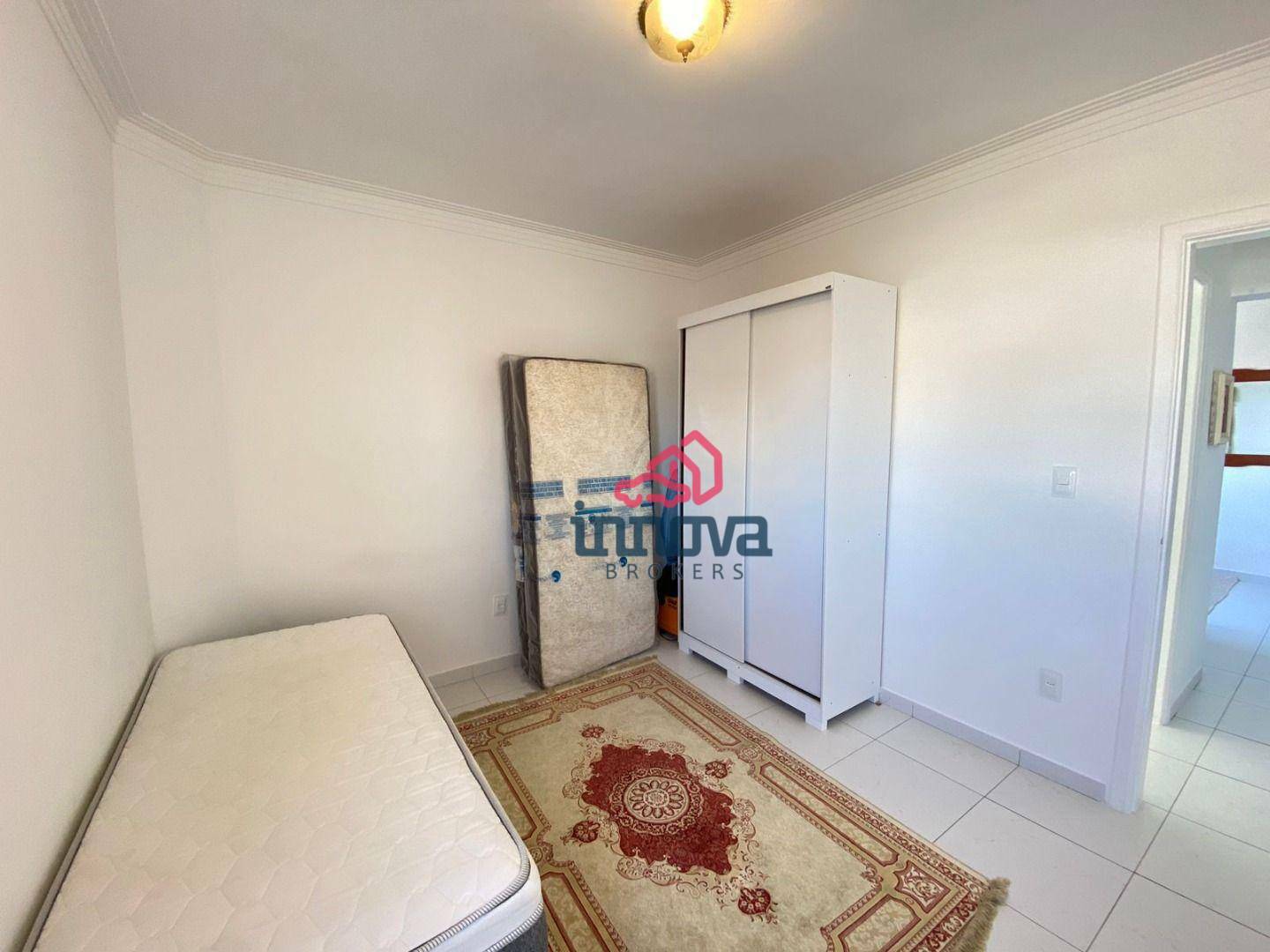 Apartamento à venda com 2 quartos, 70m² - Foto 9