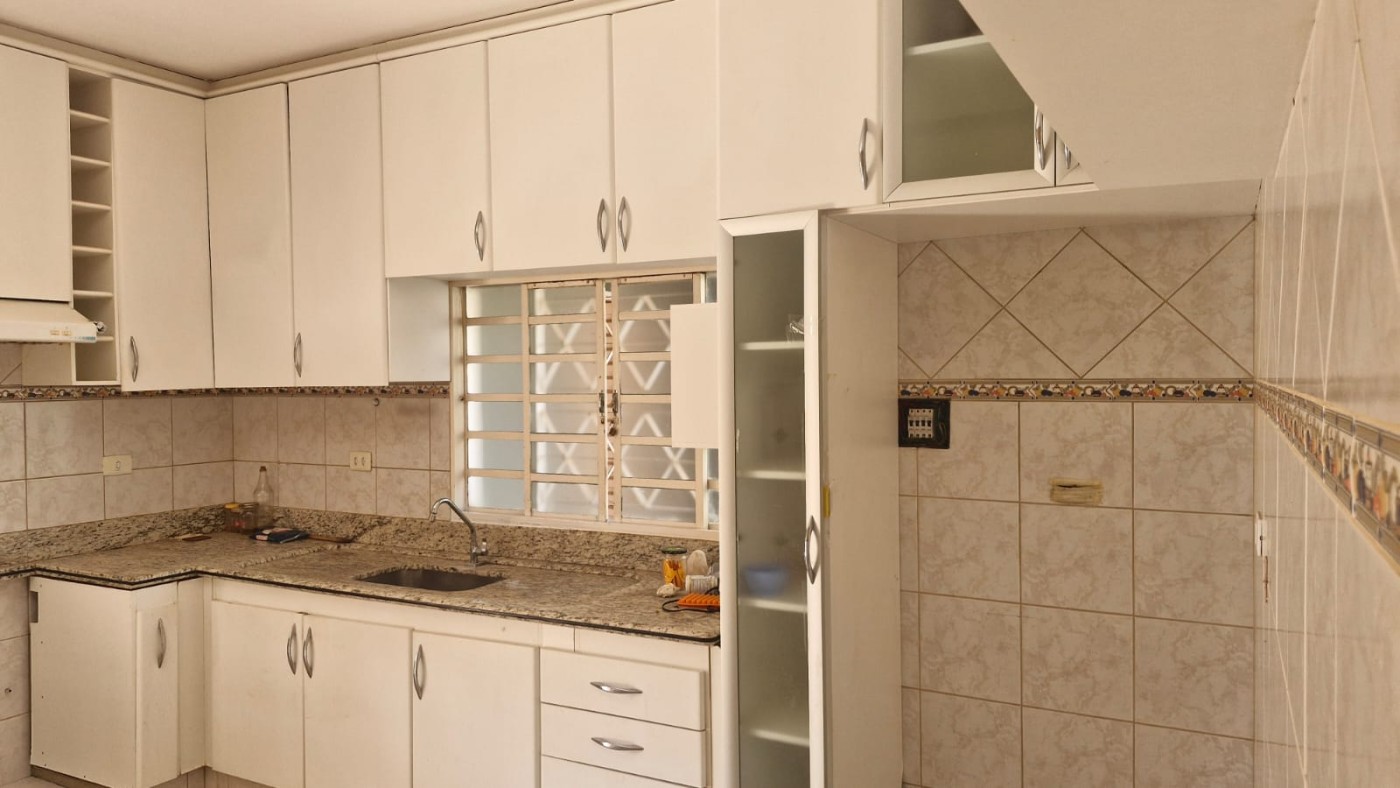 Casa à venda com 3 quartos, 190m² - Foto 30