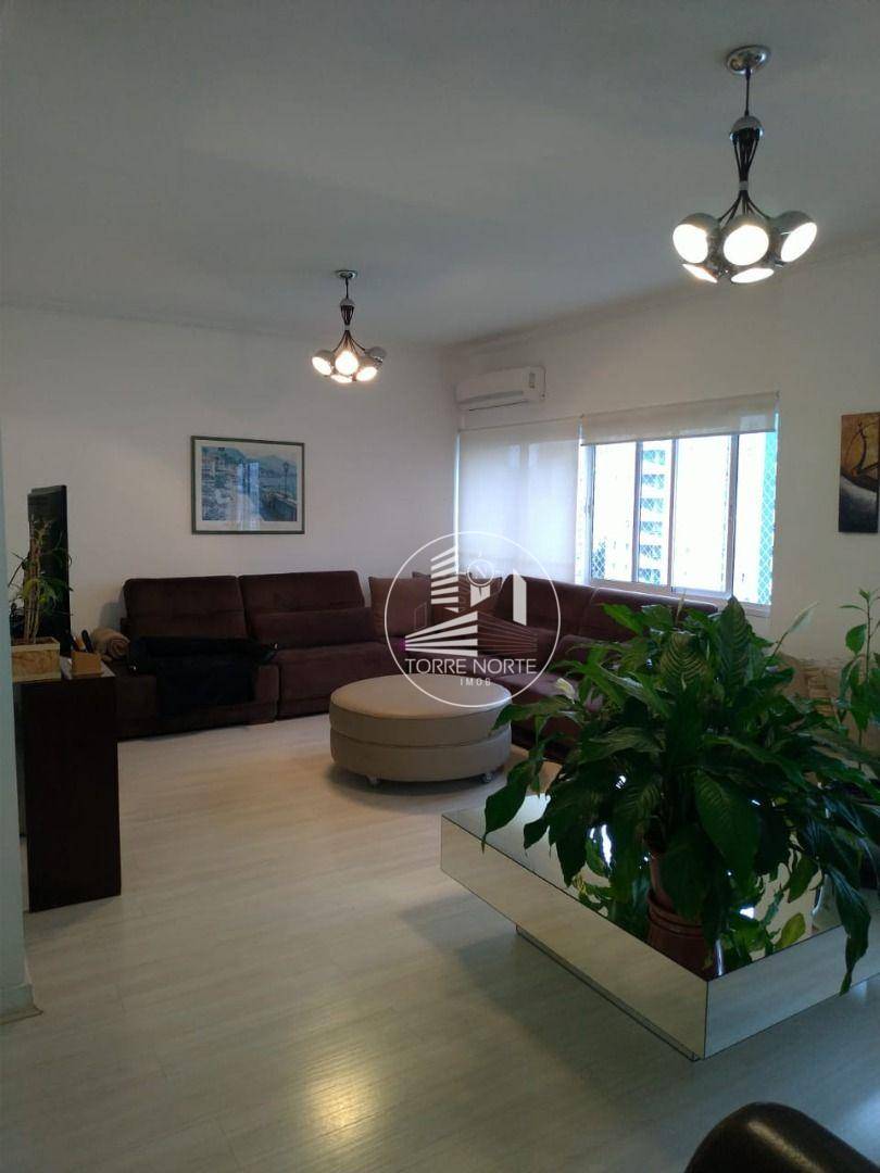 Apartamento à venda com 6 quartos, 200m² - Foto 3