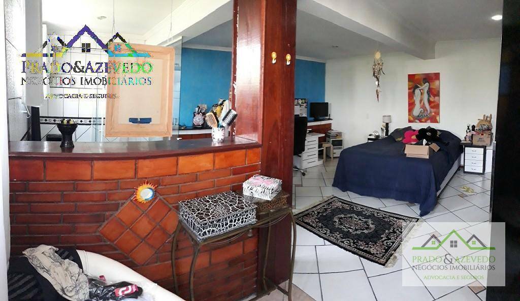 Casa à venda com 4 quartos, 300m² - Foto 14