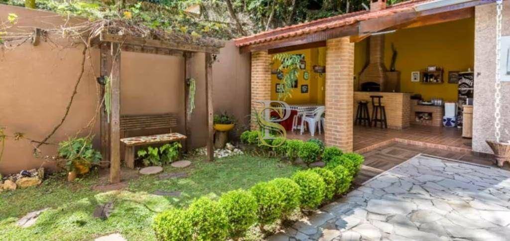 Casa à venda com 5 quartos, 280m² - Foto 5