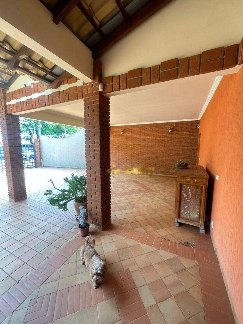 Casa à venda com 3 quartos, 250m² - Foto 6