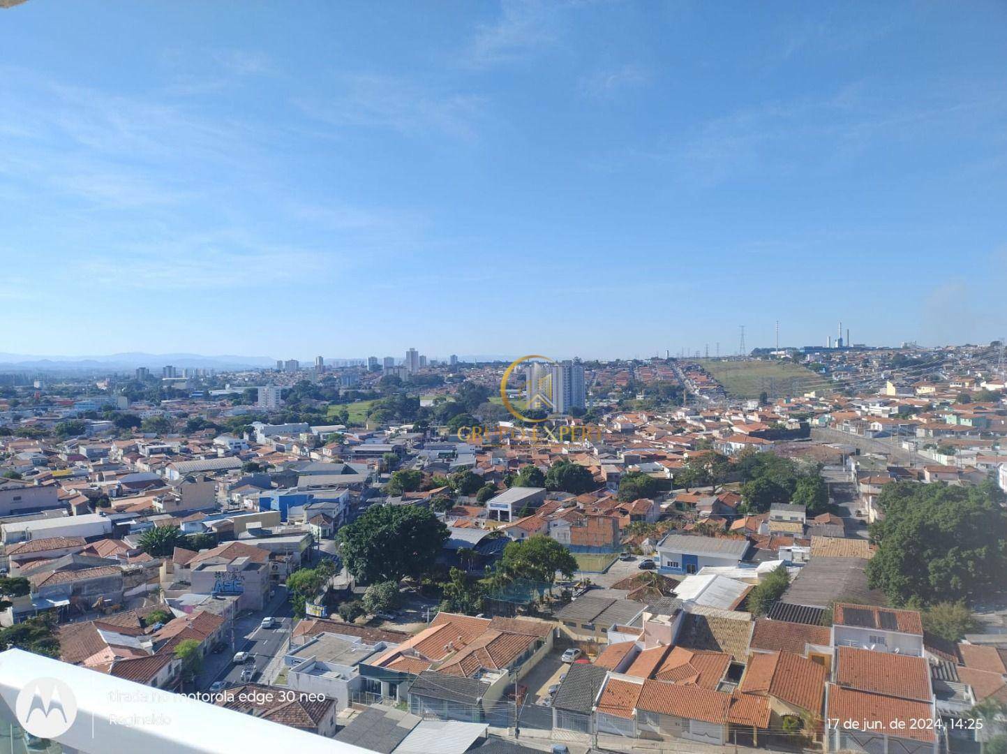 Apartamento à venda com 3 quartos, 101m² - Foto 4