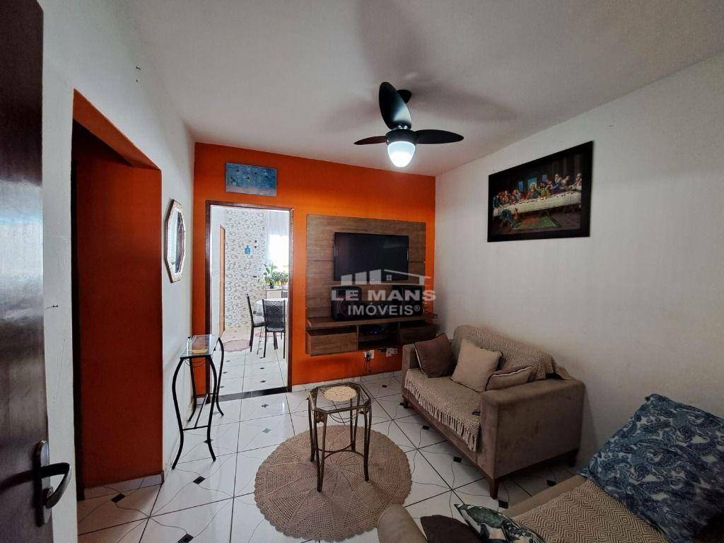 Casa à venda com 2 quartos, 78m² - Foto 2