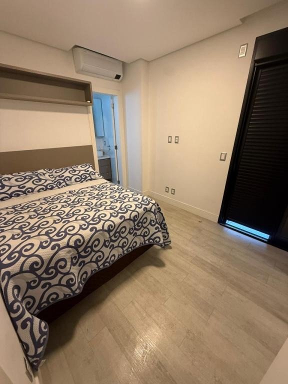 Apartamento para alugar com 2 quartos, 80m² - Foto 15