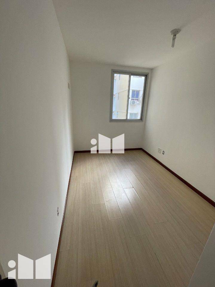 Apartamento à venda com 2 quartos, 60m² - Foto 9