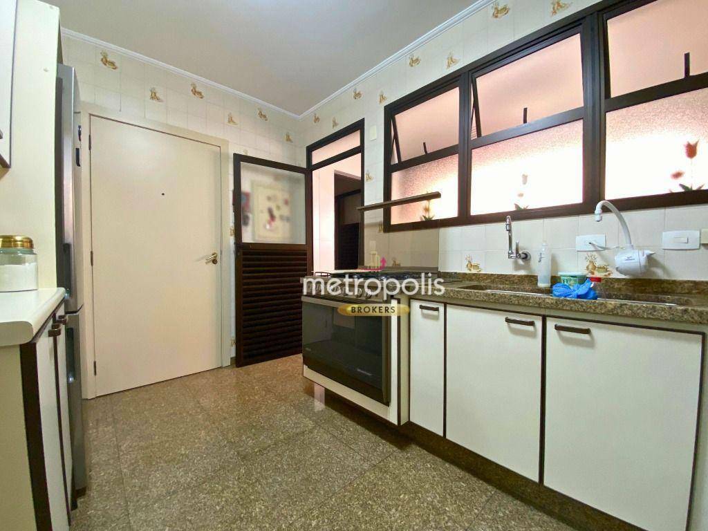 Apartamento à venda com 3 quartos, 170m² - Foto 24