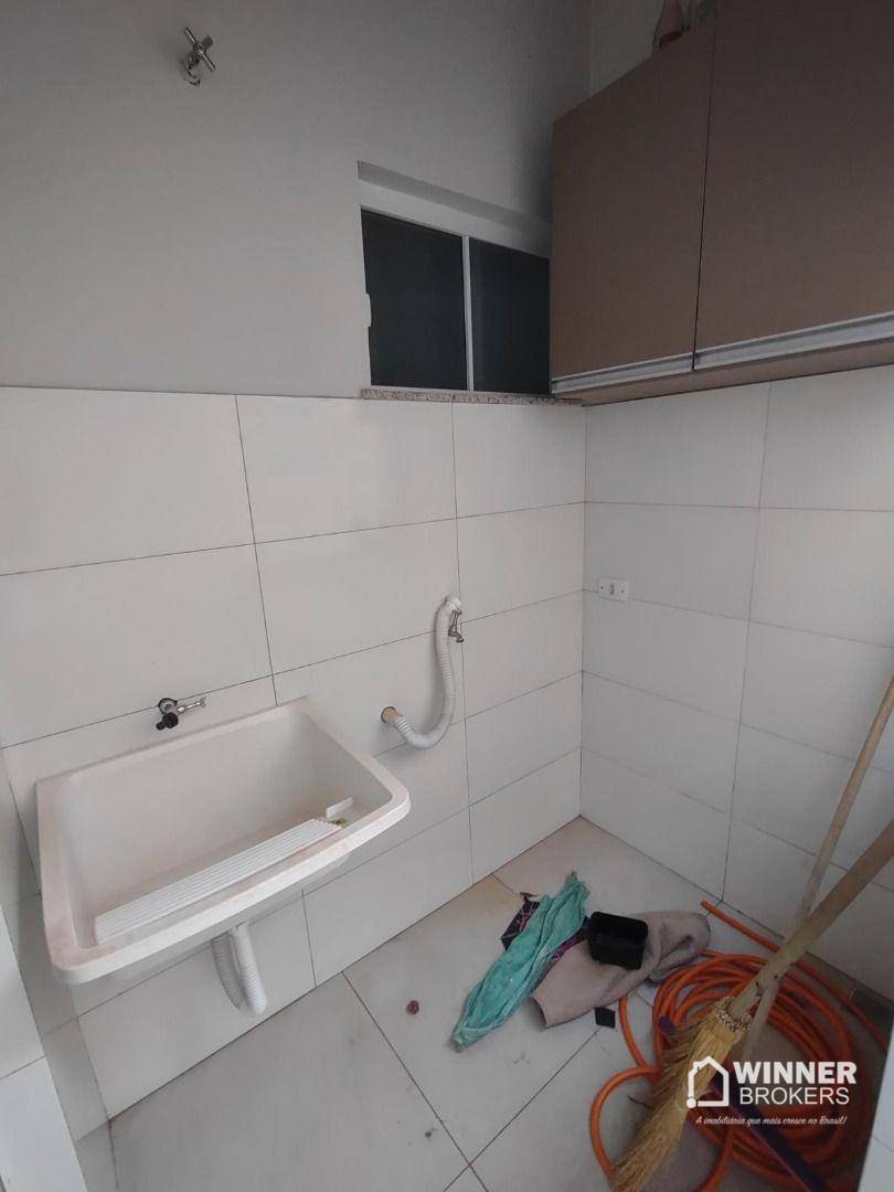 Casa à venda com 2 quartos, 70m² - Foto 13