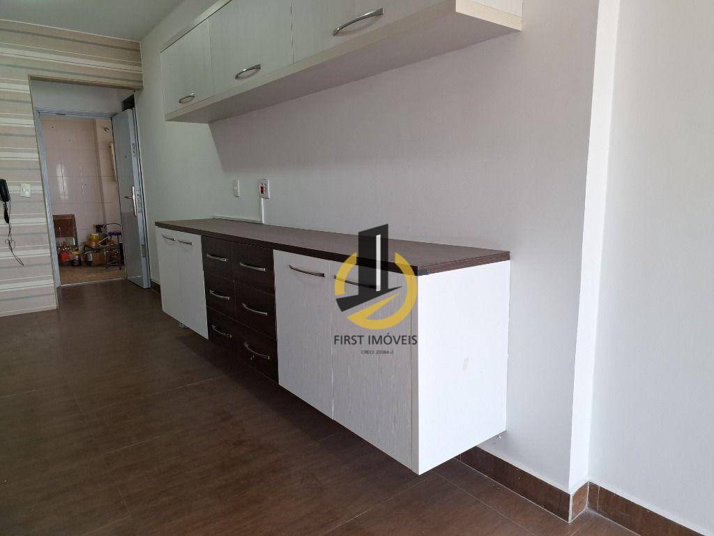 Apartamento à venda com 3 quartos, 140m² - Foto 9