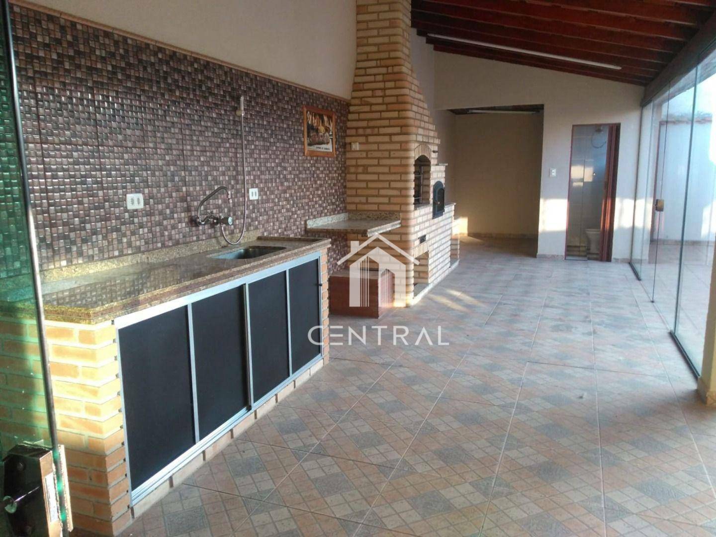 Casa à venda com 3 quartos, 212m² - Foto 11