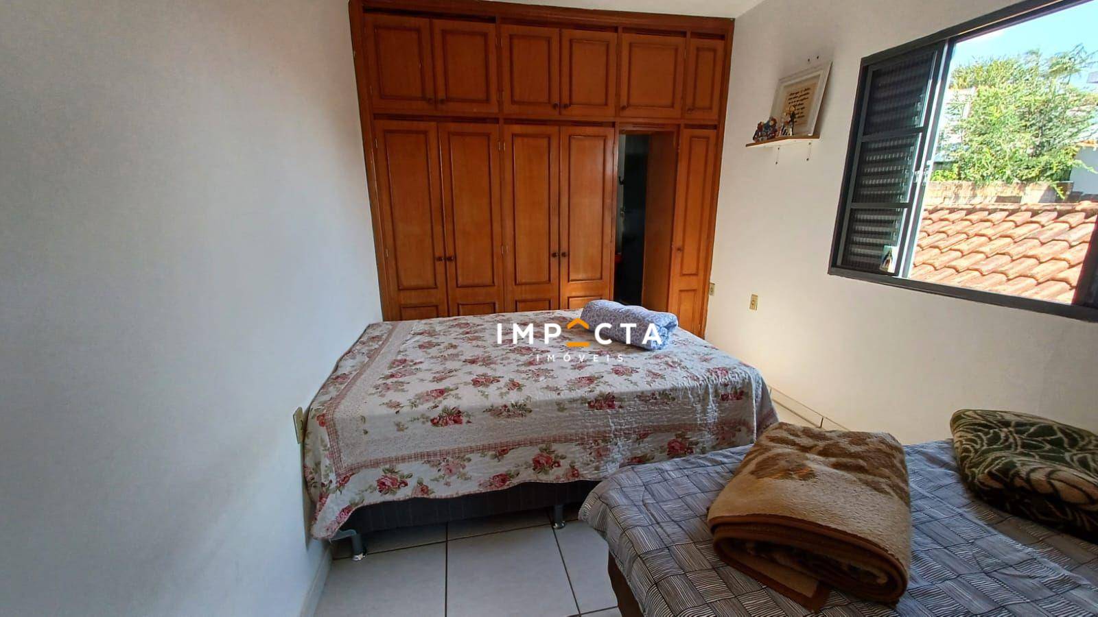 Casa à venda com 3 quartos, 197m² - Foto 13
