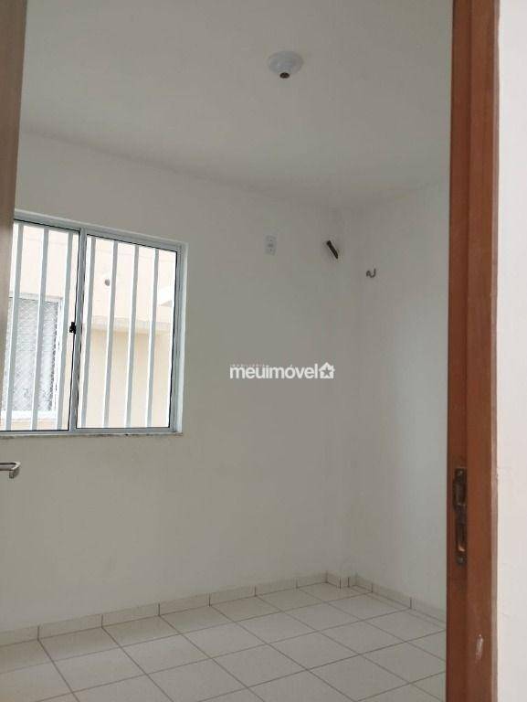 Apartamento à venda com 2 quartos, 42m² - Foto 3