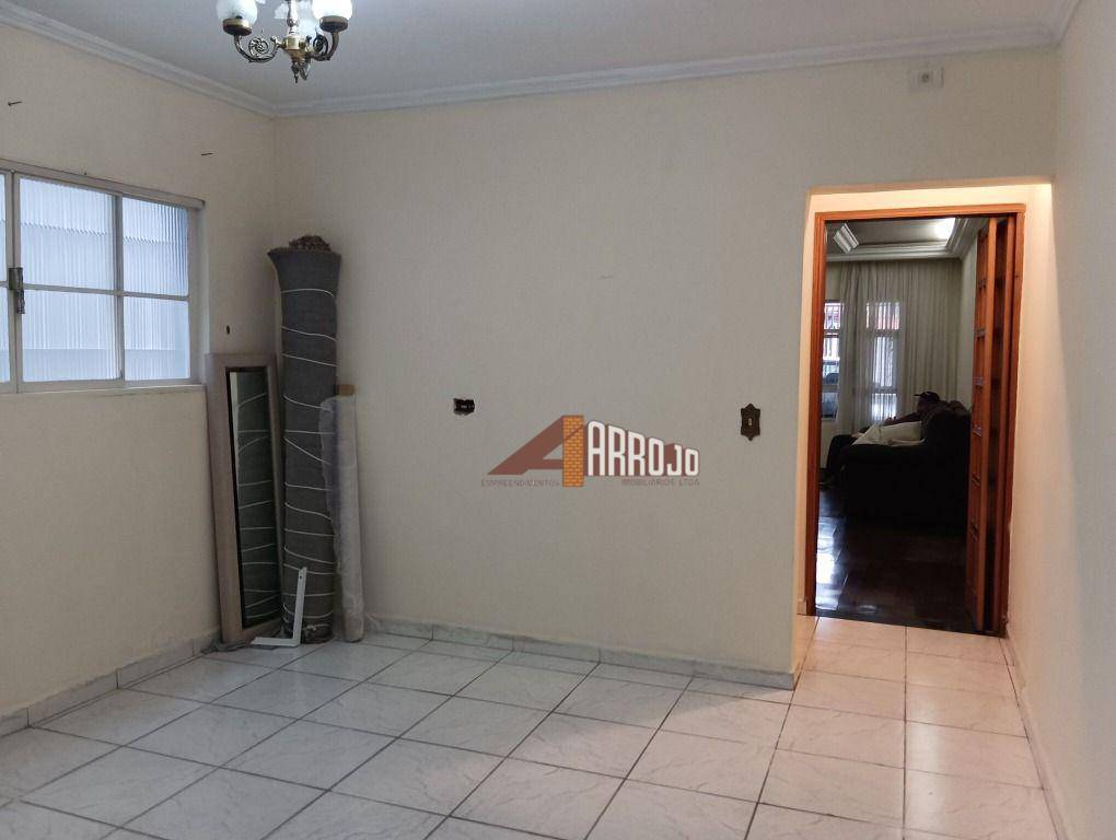 Sobrado à venda com 3 quartos, 200m² - Foto 13