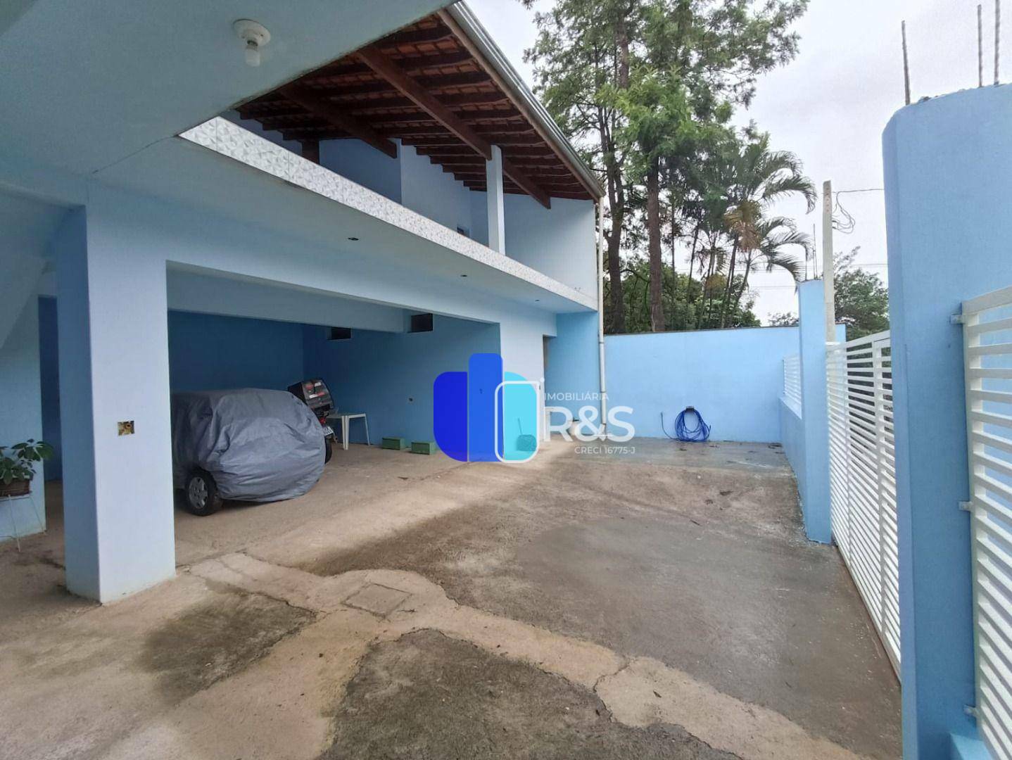 Casa à venda com 6 quartos, 231m² - Foto 29