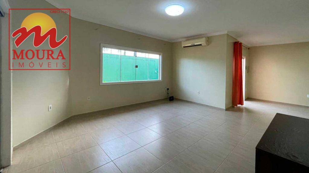 Casa à venda com 3 quartos, 200m² - Foto 2