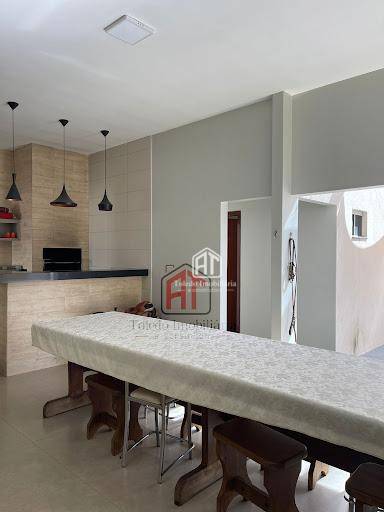 Casa à venda com 3 quartos, 315m² - Foto 14