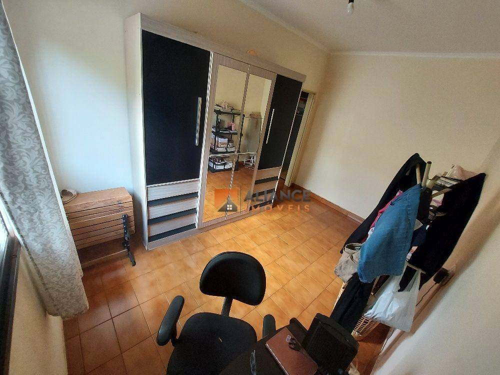 Casa à venda com 3 quartos, 108m² - Foto 13