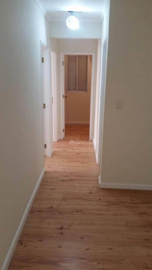 Apartamento à venda com 3 quartos, 75m² - Foto 15