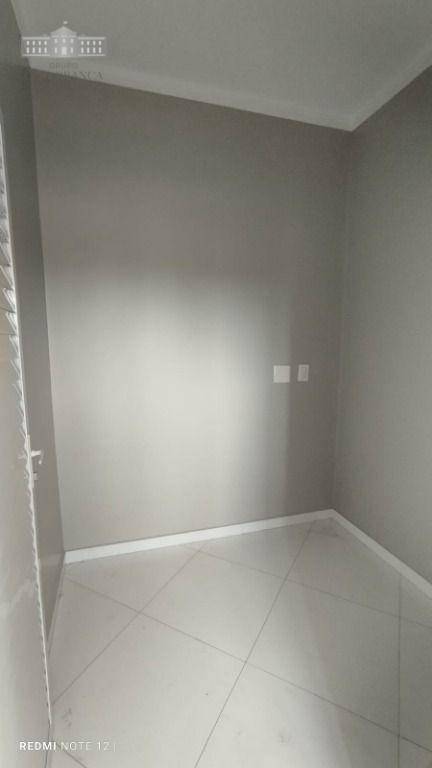 Apartamento para alugar com 3 quartos, 320m² - Foto 9