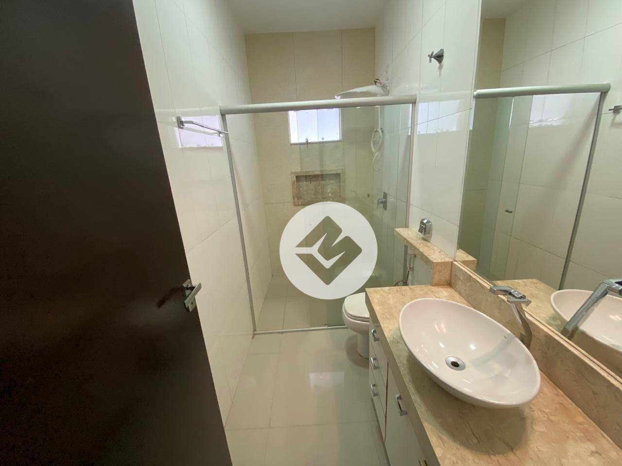 Casa para alugar com 4 quartos, 350m² - Foto 19