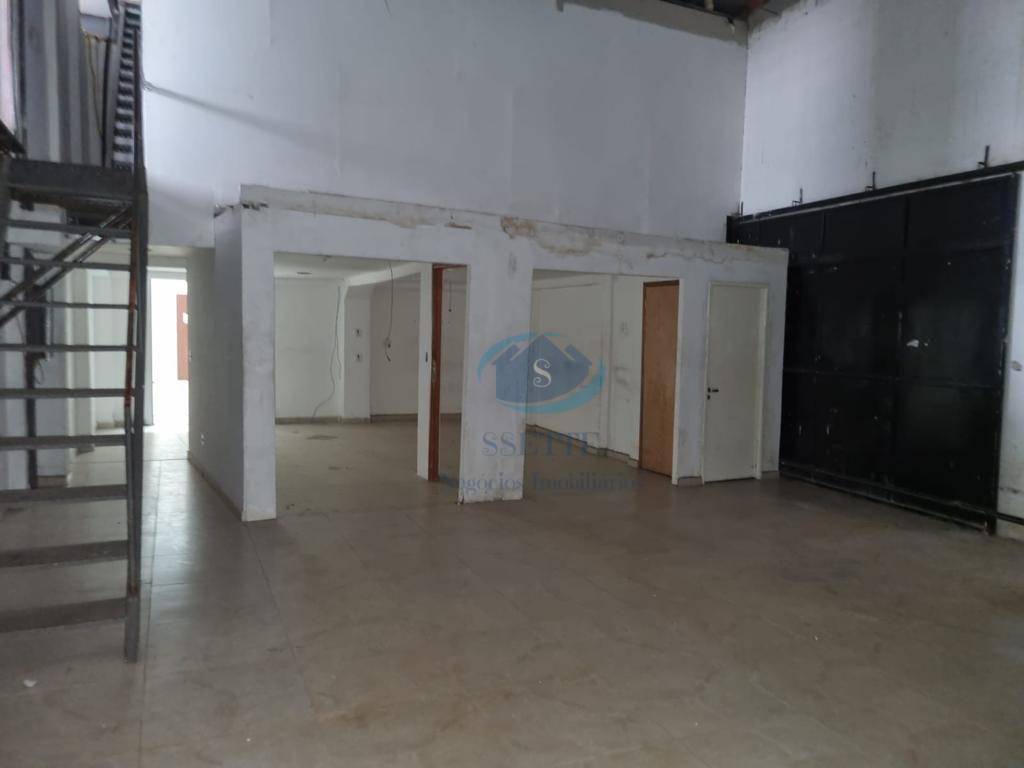 Prédio Inteiro para alugar, 1200m² - Foto 13