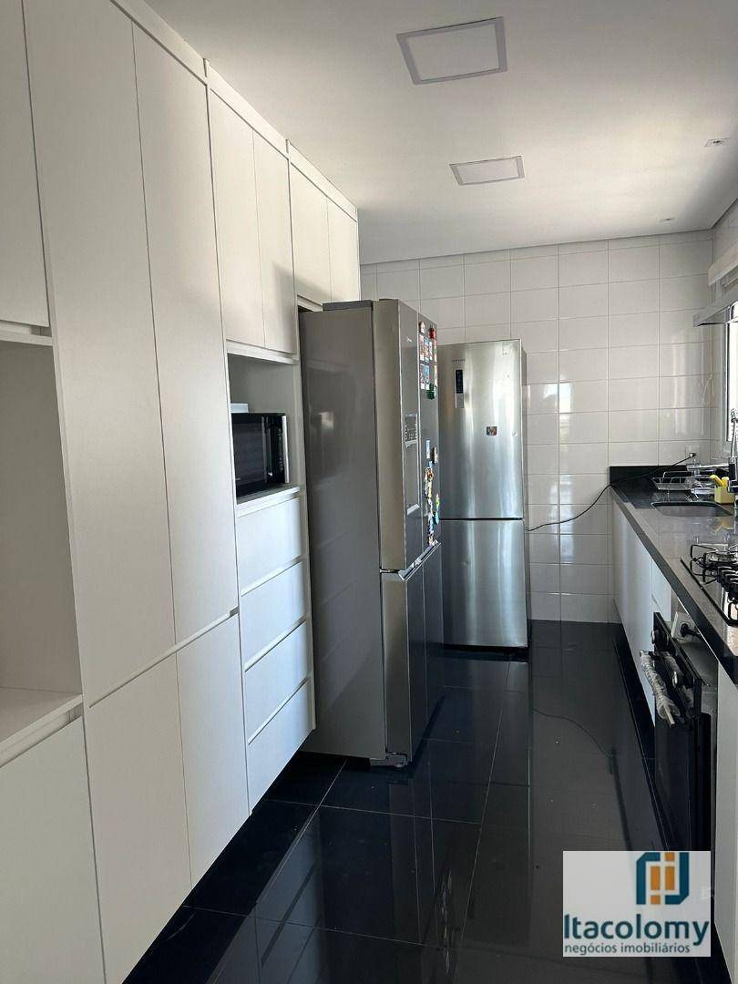 Apartamento à venda com 3 quartos, 158m² - Foto 21