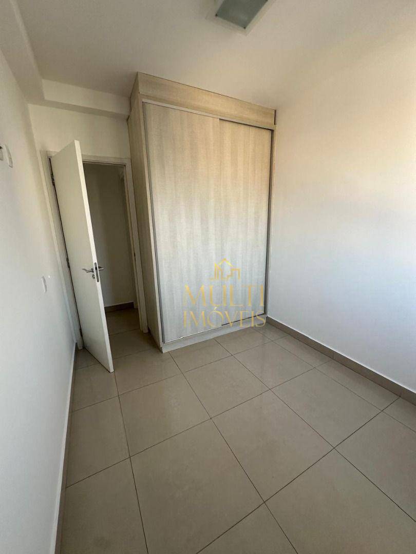 Apartamento para alugar com 3 quartos, 77m² - Foto 10