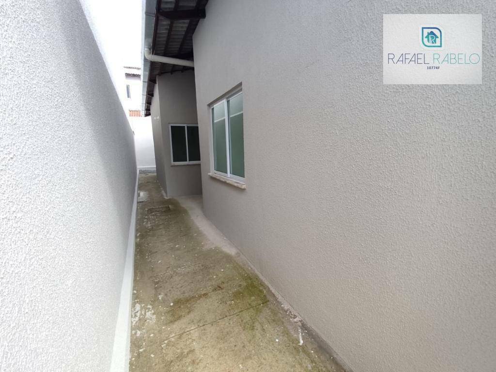 Casa à venda com 3 quartos, 97m² - Foto 12