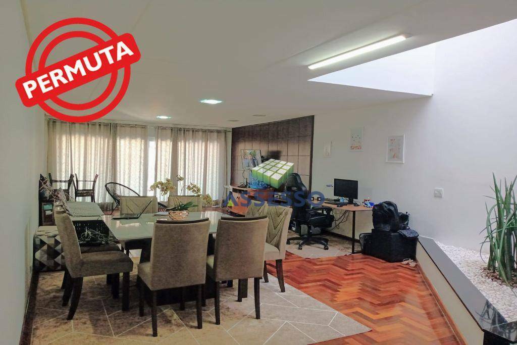 Casa à venda com 3 quartos, 260m² - Foto 4