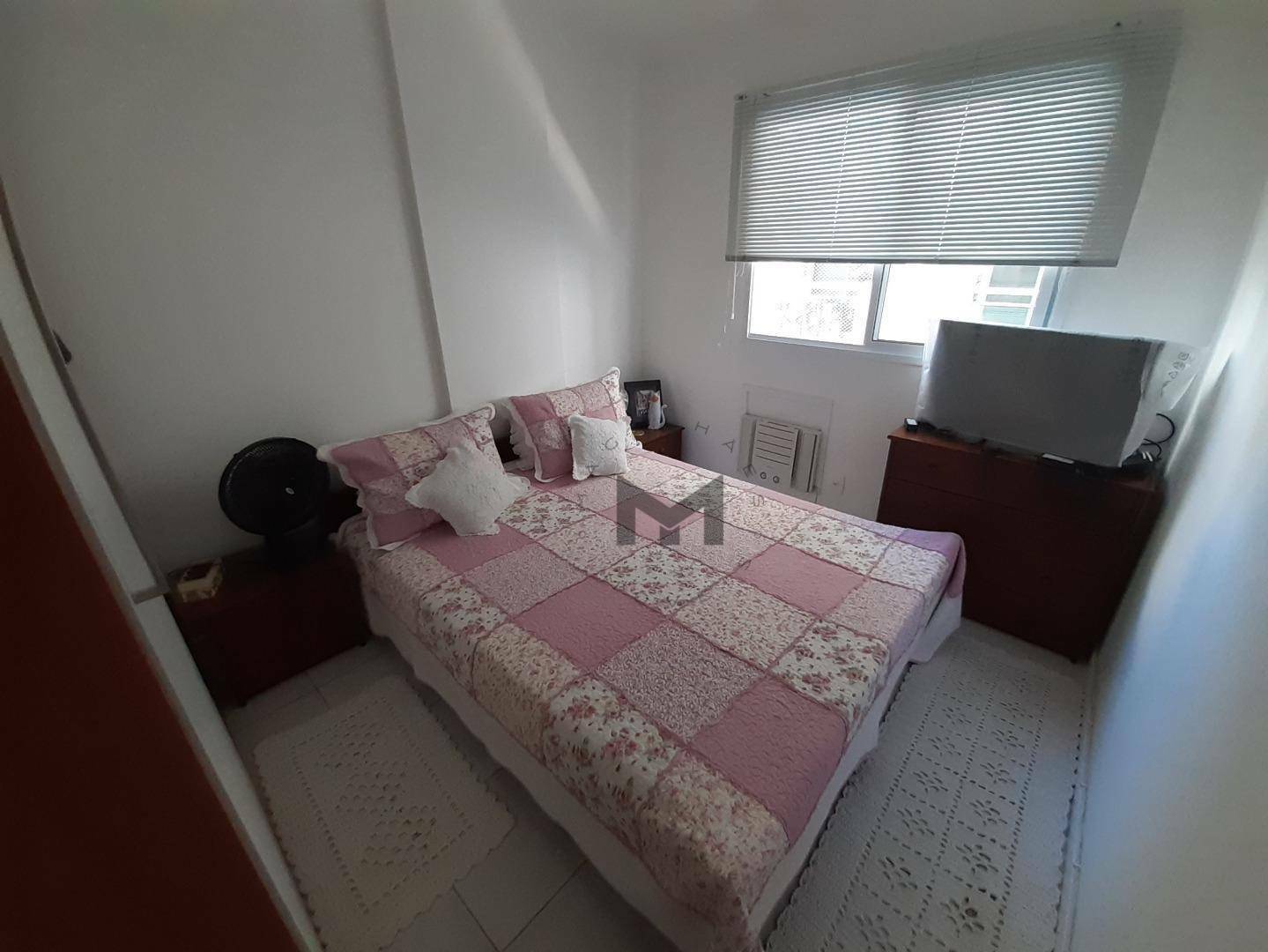 Apartamento à venda com 2 quartos, 75m² - Foto 14