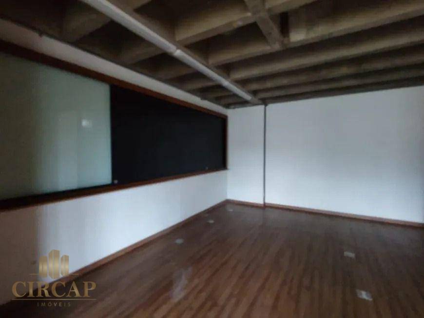 Casa para alugar com 9 quartos, 373m² - Foto 16
