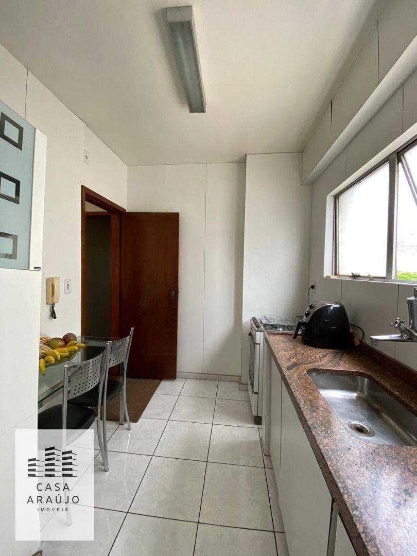 Apartamento à venda com 4 quartos, 140m² - Foto 15