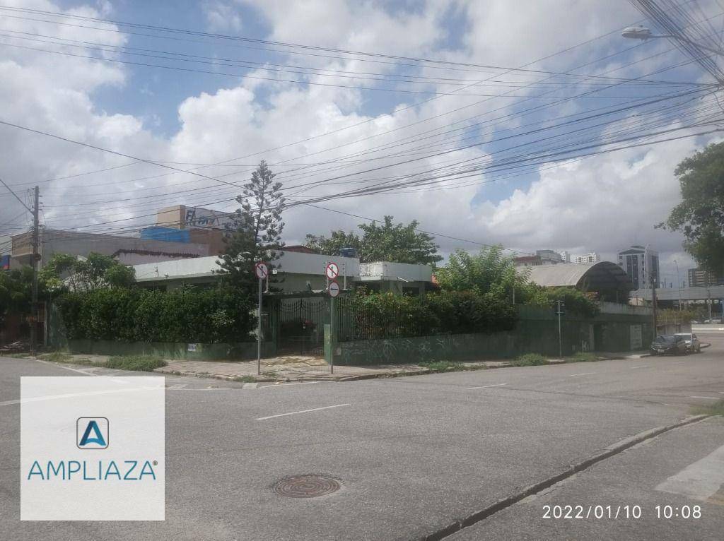 Casa à venda com 4 quartos, 240m² - Foto 5