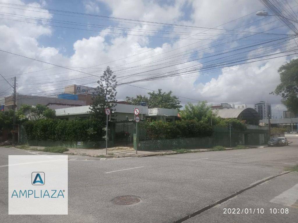 Casa à venda com 4 quartos, 240m² - Foto 5