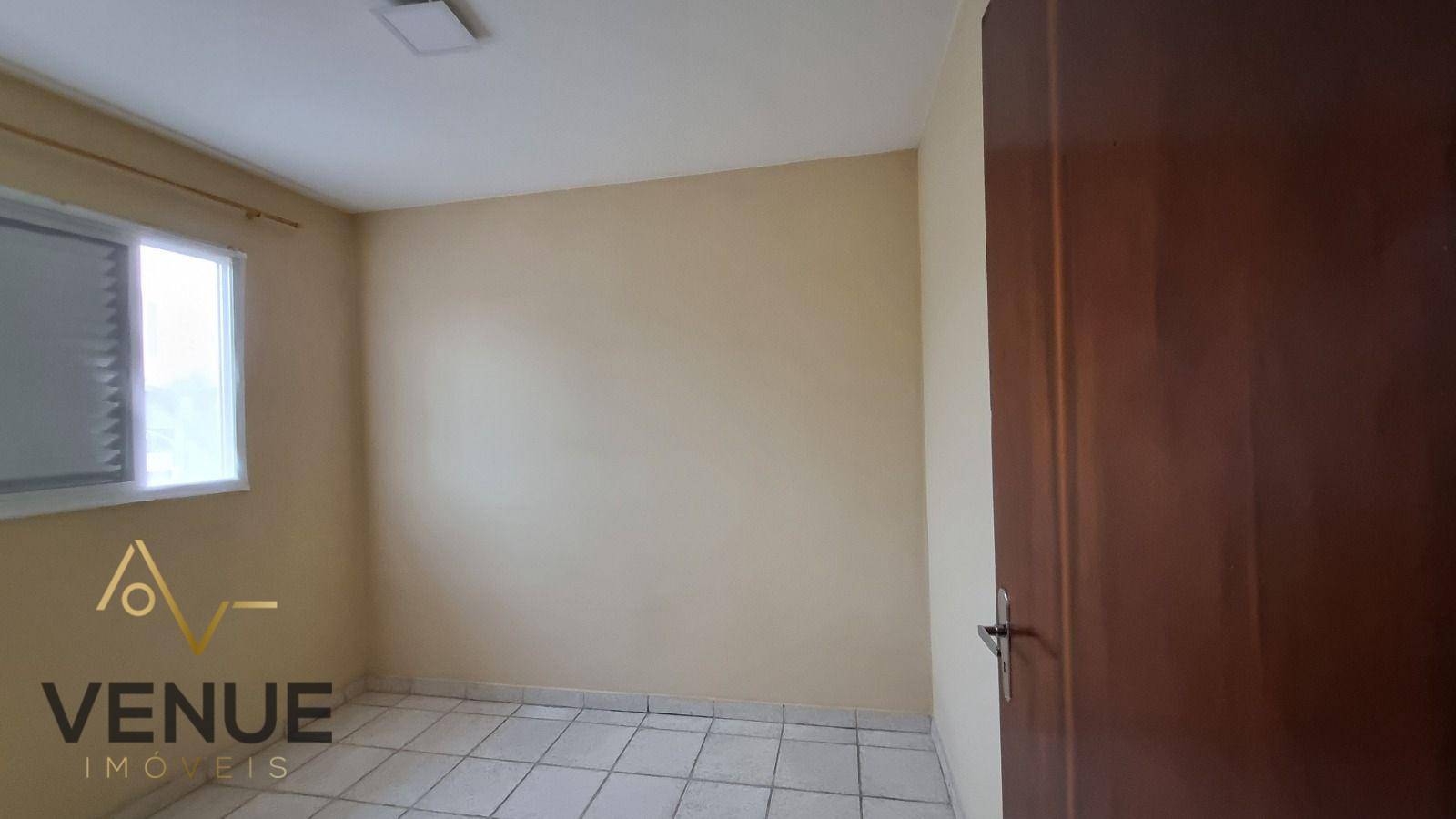 Apartamento à venda com 2 quartos, 60m² - Foto 17