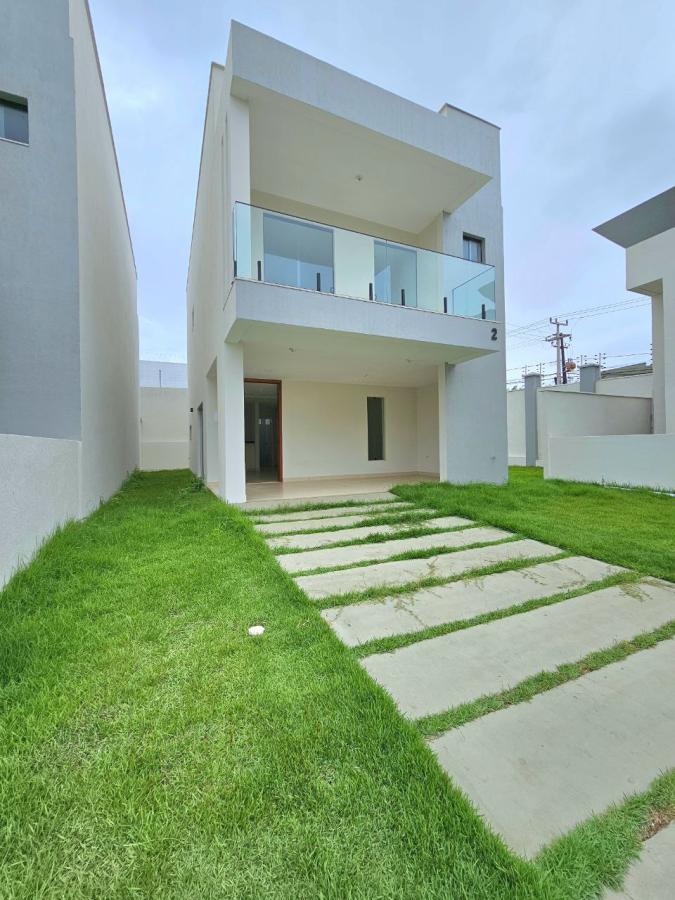 Casa à venda com 4 quartos, 146m² - Foto 1