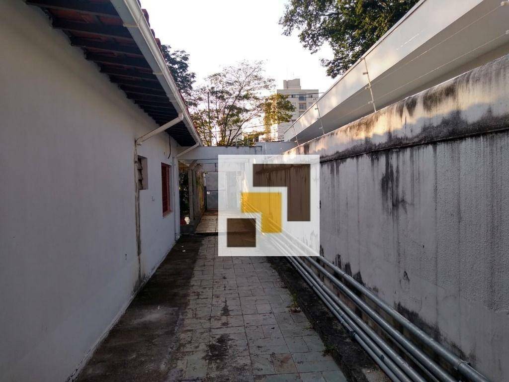 Casa de Condomínio para alugar com 3 quartos, 198m² - Foto 28