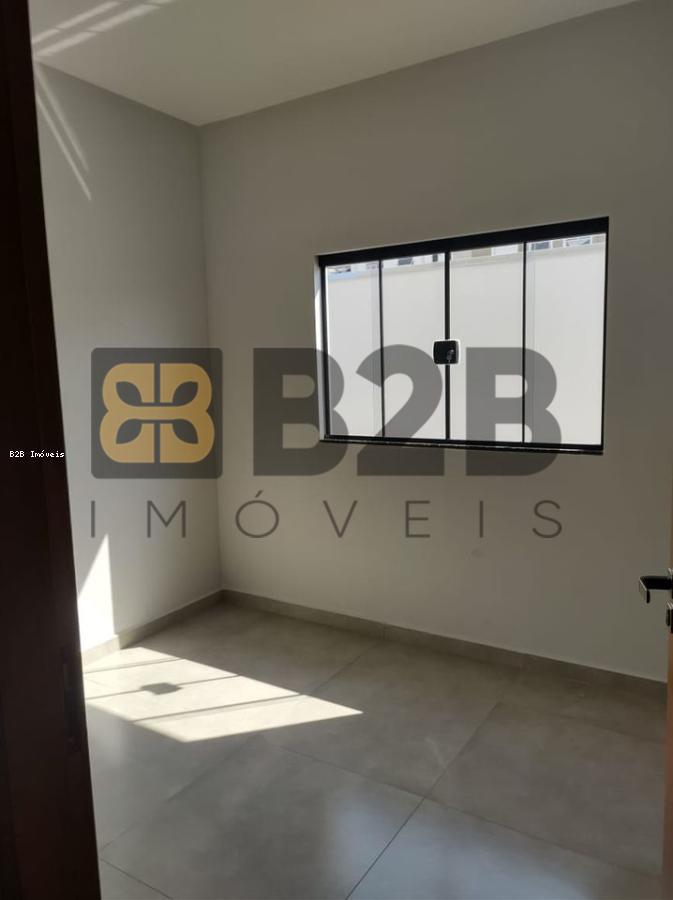 Casa à venda com 3 quartos, 210m² - Foto 11