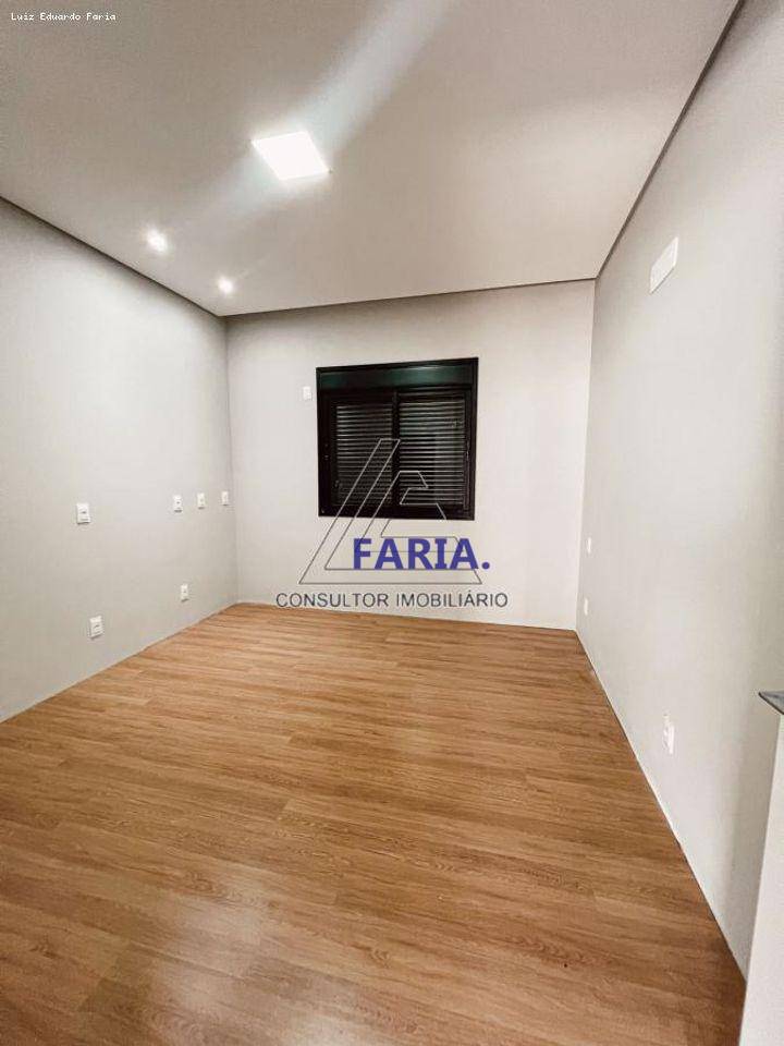 Casa de Condomínio à venda com 3 quartos, 198m² - Foto 9