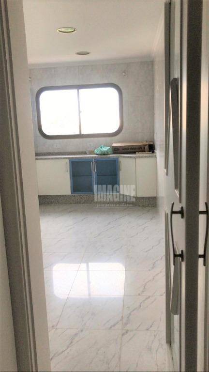 Apartamento à venda com 4 quartos, 280m² - Foto 9