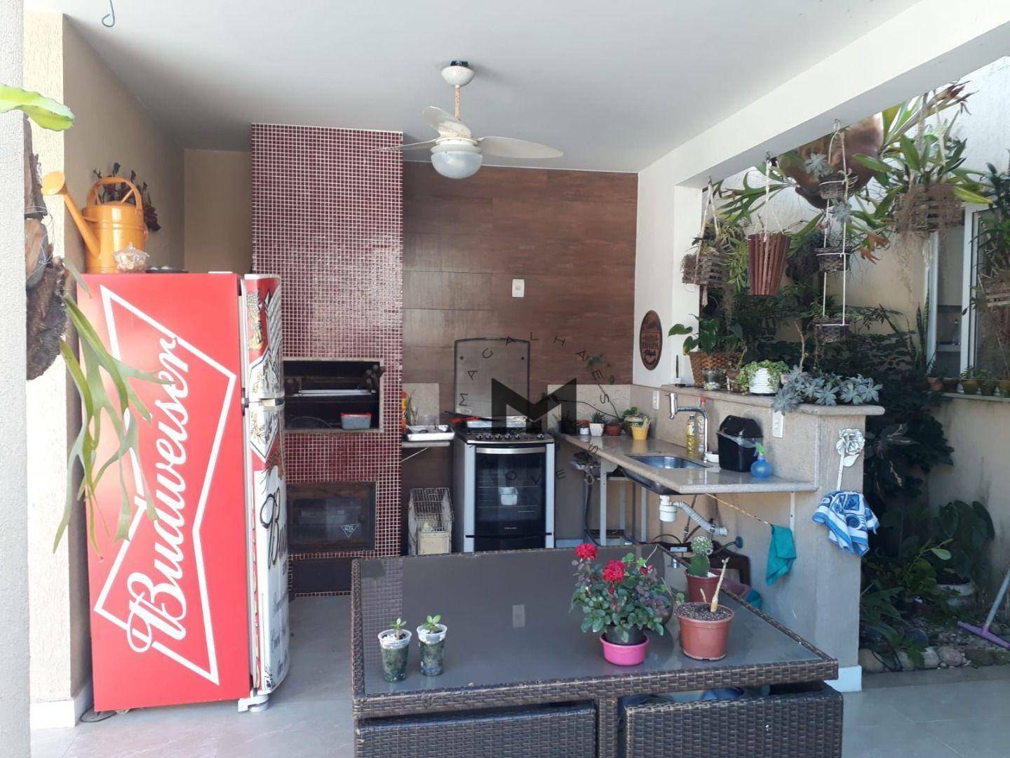 Casa, 4 quartos, 253 m² - Foto 3