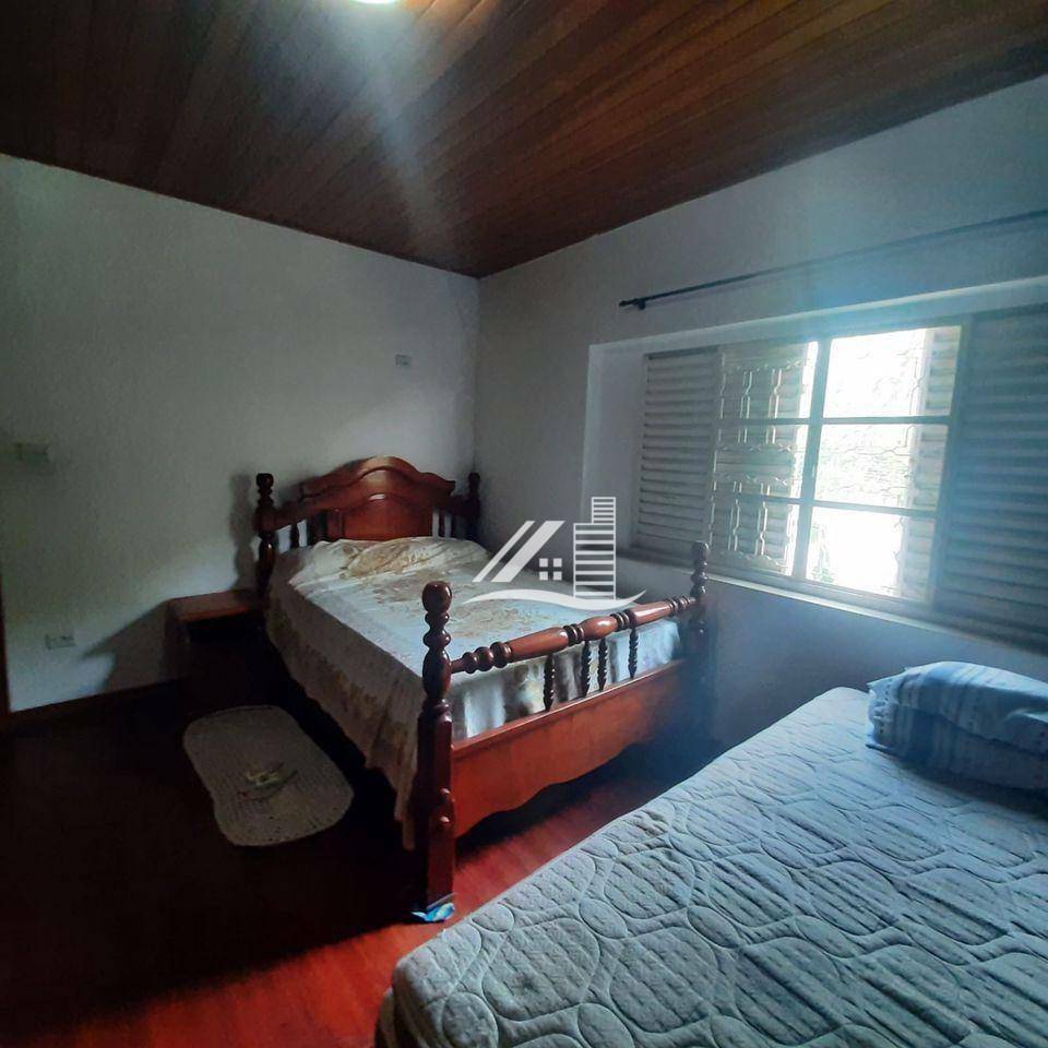 Sobrado à venda com 3 quartos, 271m² - Foto 6