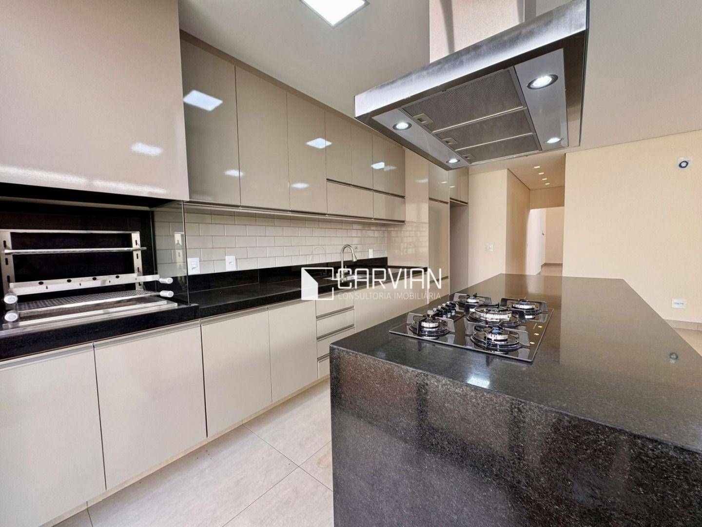 Casa de Condomínio à venda com 3 quartos, 192m² - Foto 2