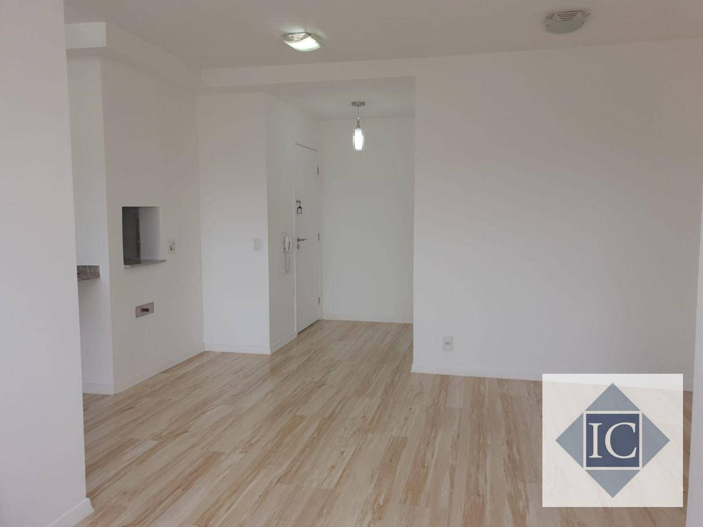 Apartamento à venda com 2 quartos, 65m² - Foto 3