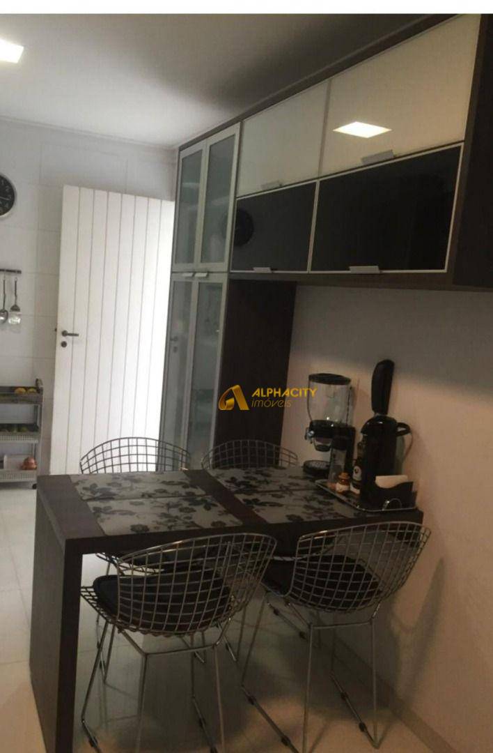 Casa de Condomínio à venda e aluguel com 4 quartos, 354m² - Foto 14