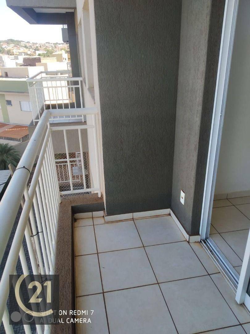 Apartamento à venda com 2 quartos, 63m² - Foto 3