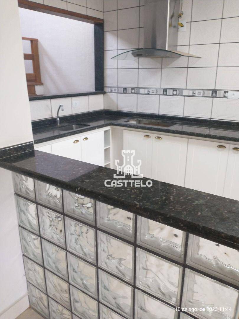 Casa à venda e aluguel com 3 quartos, 174m² - Foto 19