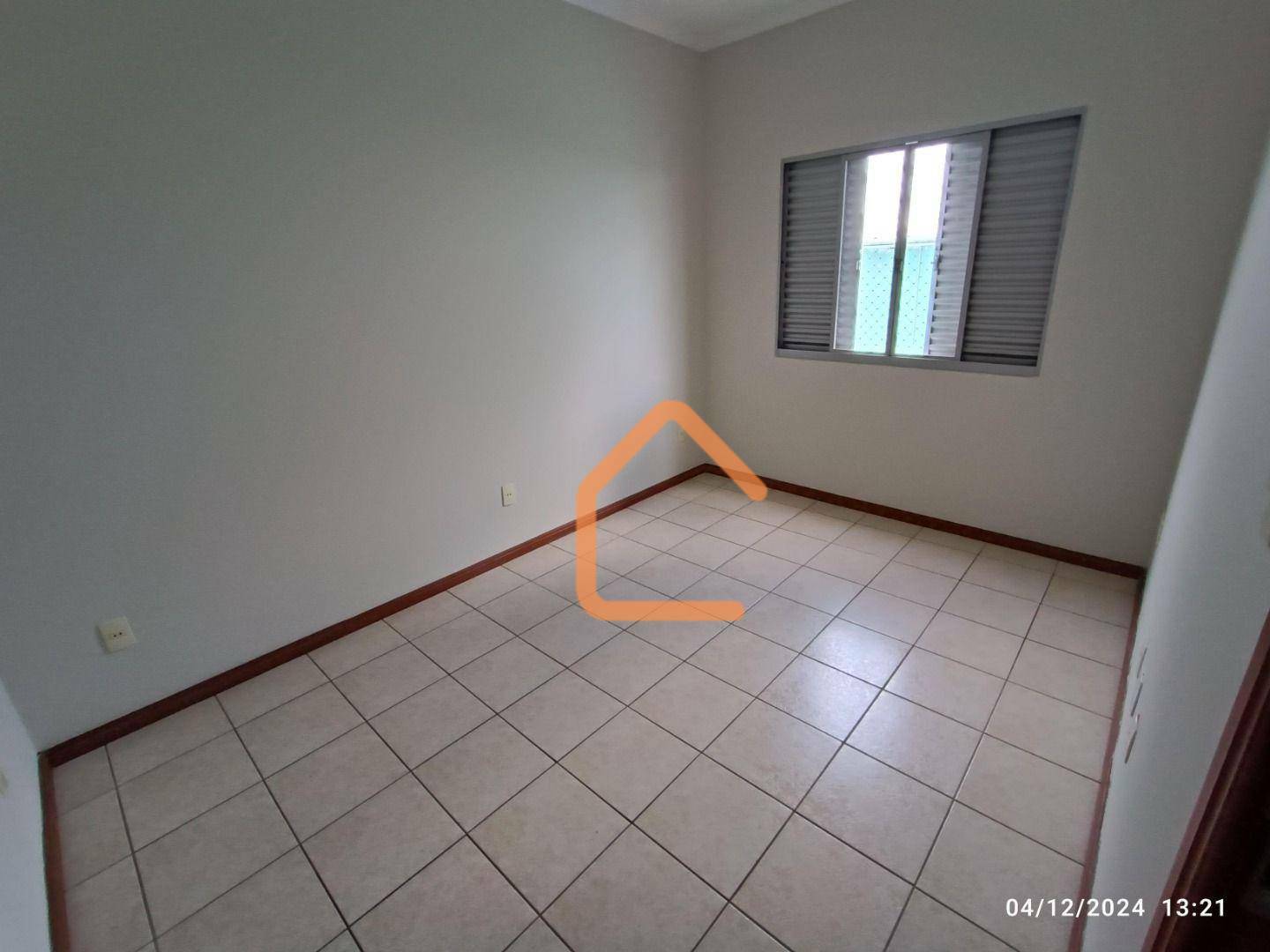 Apartamento à venda com 3 quartos, 150m² - Foto 18